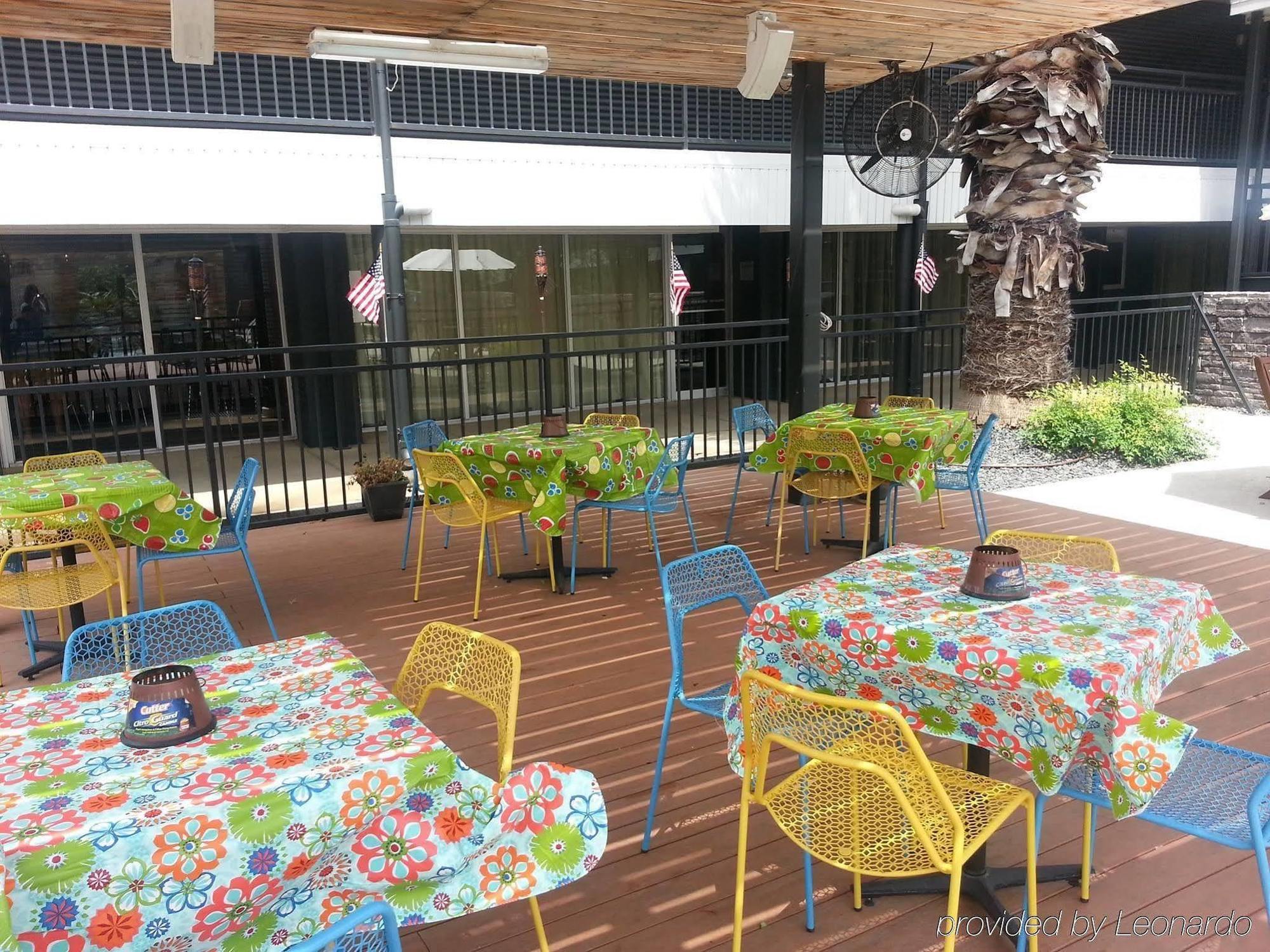 Hotel Ramada By Wyndham Del Rio Extérieur photo